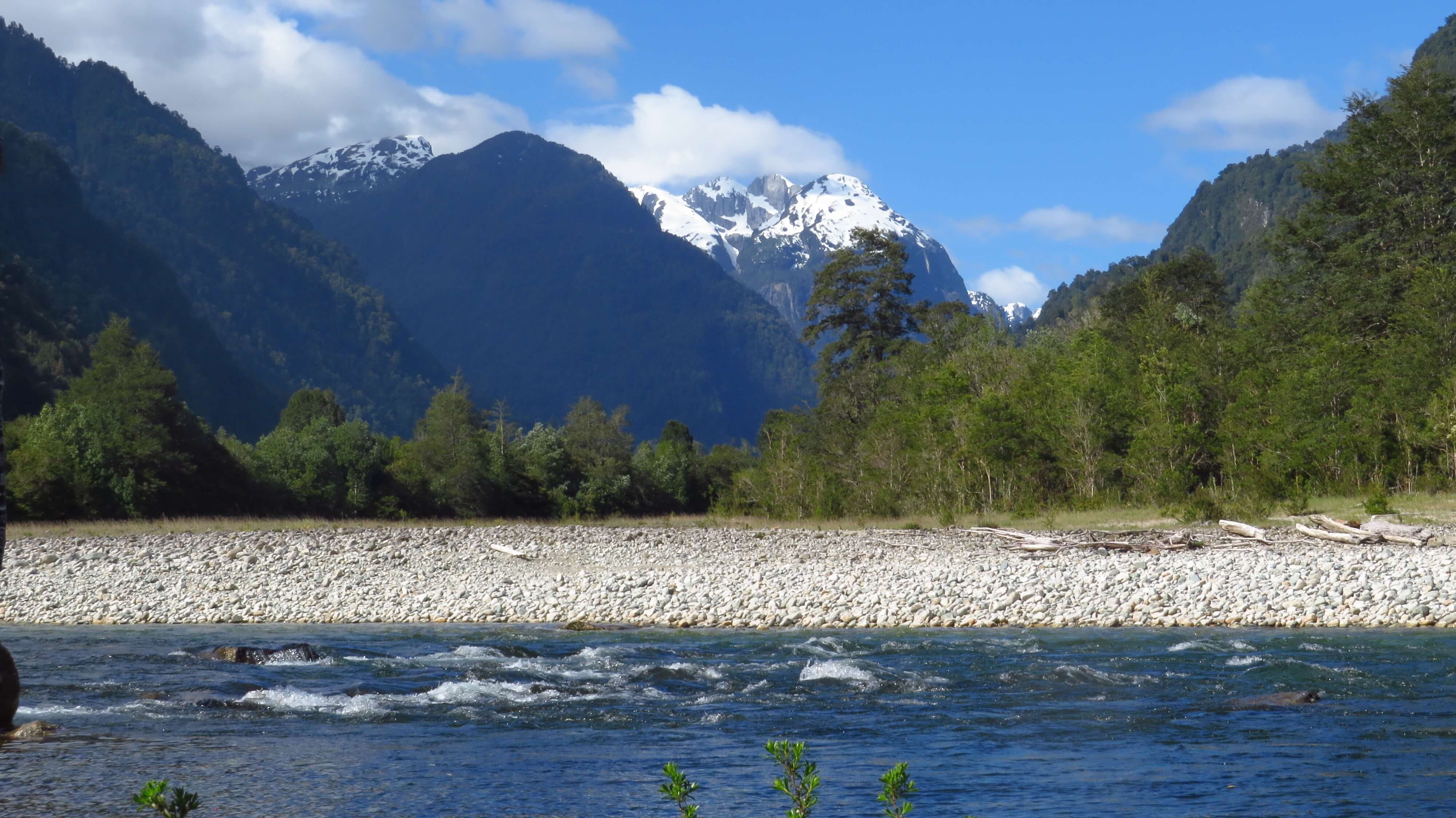 Agua y Montaña: El Arte del Doble Desafío en Cochamó